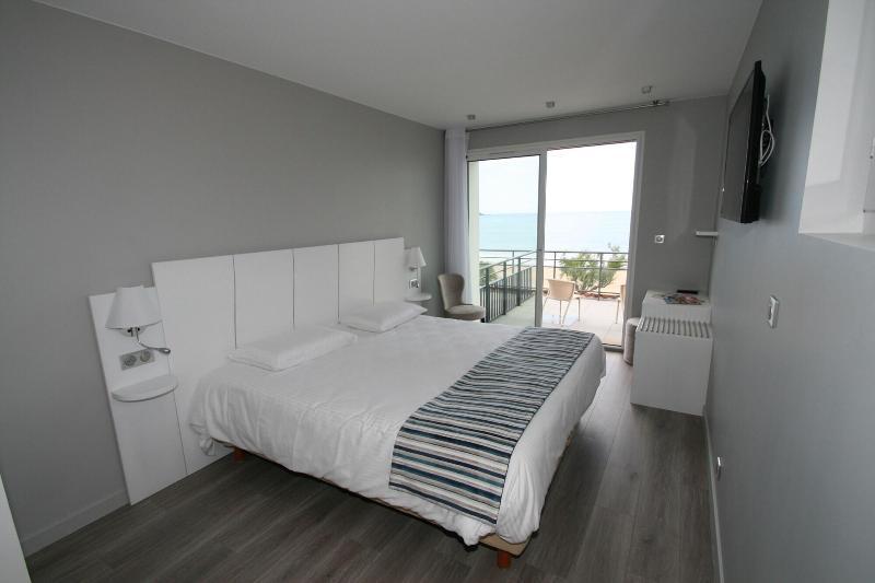 Valencia 3*
