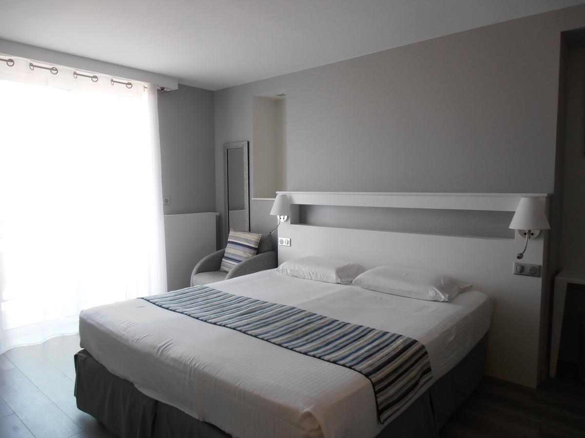 Valencia Hendaye